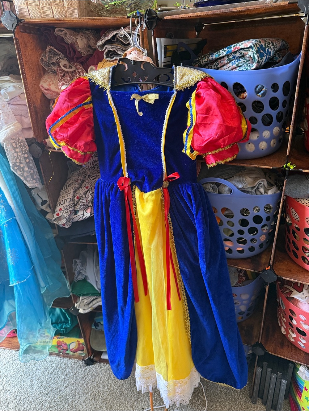Disney Snow White gown Princess Costume small with bobbity boutique bag